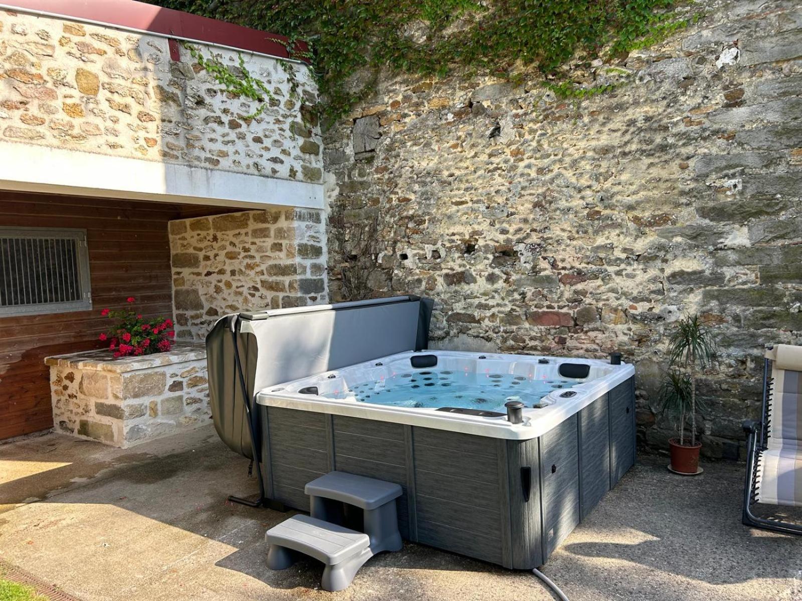 Apartmán Le Domaine De Brie Chatillon-la-Borde Exteriér fotografie